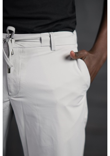 Beli Lastikli Ve İplikli Likralı Yazlık İnce Paraşüt Kumaş Jogger Pantolon gri