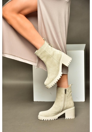 Fox Shoes R654006502 Bej Hakiki Deri Süet Kalın Topuklu Kadın Bot Bej