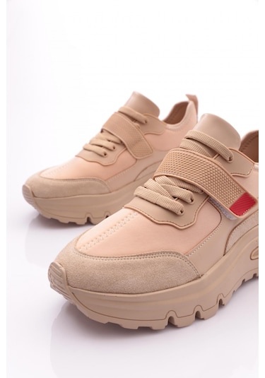 Dgn 081 Kadin Üstü Yazili Spor Ayakkabi 081-2252-R0152 Bej