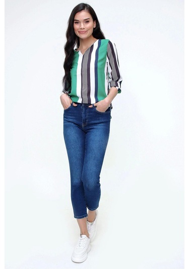 Kadın Yeşil & Lacivert Yakası Yırtmaçlı Krep Bluz Truvakar Kol Çizgili Ve Giy Çık - Tesettüre Uygun Siyah - Yeşil