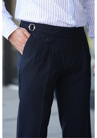 Kuşaklı Pileli Kemer Detaylı Old Money Kumaş Pantolon Lacivert