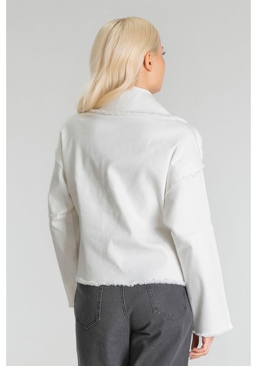 Kadın Power Likralı Pamuklu Kumaş Kol Ve Önü Çıt Çıtlı Pis Dikişli Mont Ekru