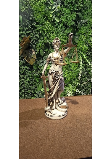 Themis Adalet Tanrıçası