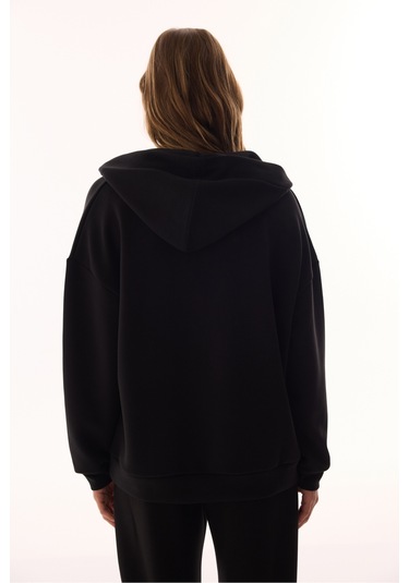 Penti Siyah Silky Feel V Yaka Hoodie