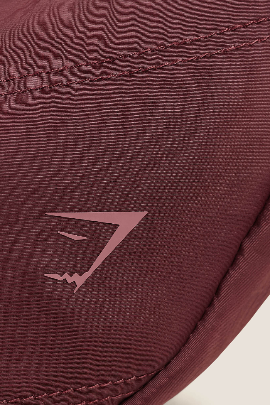 Gymshark Pileli Çapraz Askılı Spor Çantası Bordo