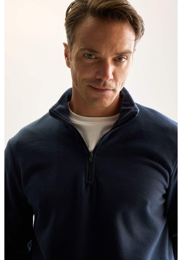 DeFacto Lacivert Tüylenme Yapmayan Soğuk Geçirmez Regular Fit Dik Yaka Fermuarlı Polar Sweatshirt Y3996AZNSIN257 DeFacto Lacivert Tüylenme Yapmayan Soğuk Geçirmez Regular Fit Dik Yaka Fermuarlı Polar Sweatshirt Y3996AZNSIN257