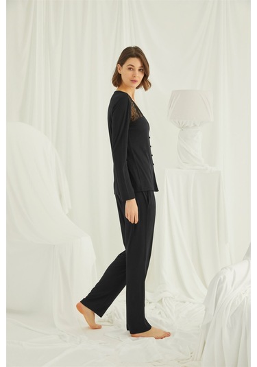 Monamise Kadın Yakası ve Omzu Dantelli Önü Düğmeli Pijama Takımı 18426 Siyah