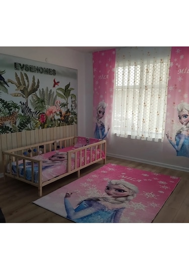 Pembe Elsa Dijital Baskı Çocuk Oda Halısı Pembe