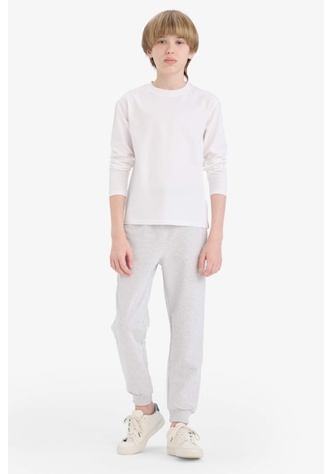 Defacto Erkek Çocuk Bisiklet Yaka Basic Düz Uzun Kollu Tişört K1686a625auwt34 Beyaz Defacto Erkek Çocuk Bisiklet Yaka Basic Düz Uzun Kollu Tişört K1686a625auwt34 Beyaz