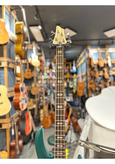 B04- Gr 4 Telli Altif Bass Gitar Yeşil Renk