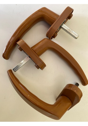 A MEŞE PENCERE KOLU PLASTİK