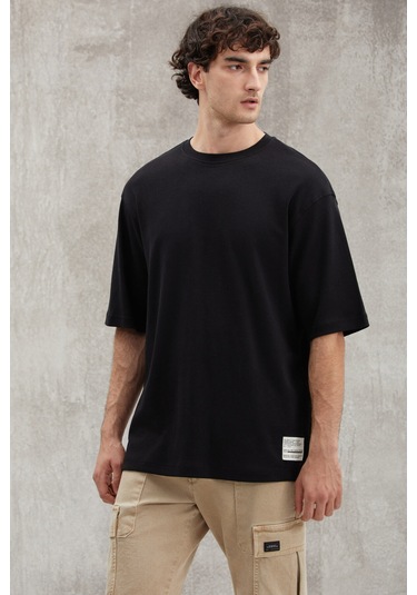 Joel  Erkek %100 Organik Pamuklu Kalın Kumaşlı Özel Dokulu Etiket Detaylı Oversize Siyah T-shirt