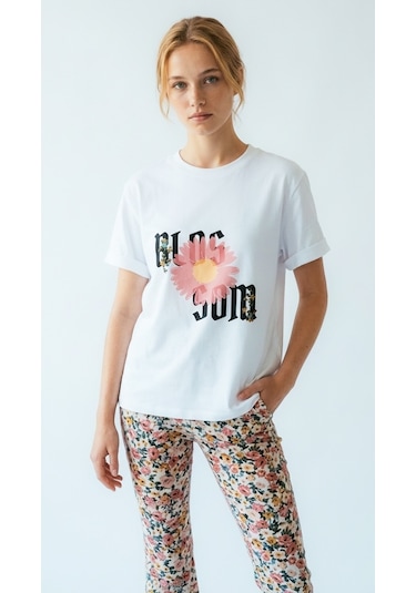 Hoxie Kadın Beyaz Blossom Baskılı Kısa Kollu Oversize Tişört
