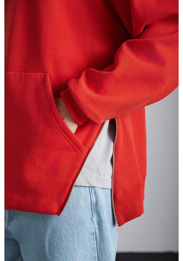 GRIMELANGE Santıagos Erkek Kangruru Cepli Fermuar Detaylı Arkası Yazı Baskılı Kırmızı Sweatshirt Kırmızı