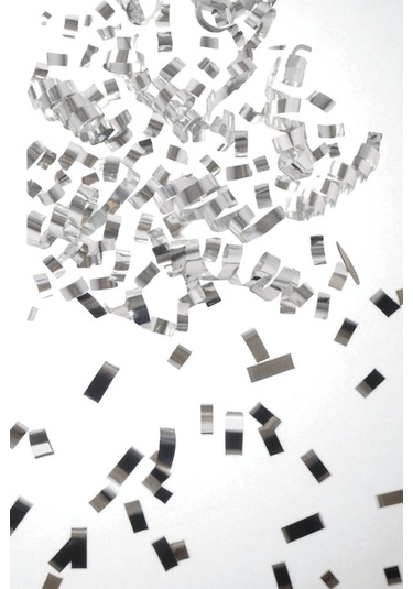 Gümüş Renk Konfeti 30 Cm Tüm Yaşlar