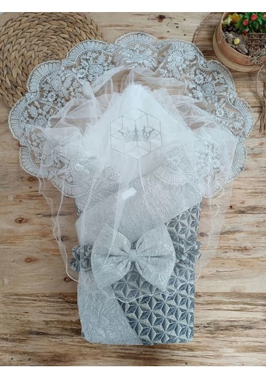 Yenidoğan Ultralüks Piramit Desenli Güpürlü Bebek Battaniyesi Kundak Gümüş Gümüş