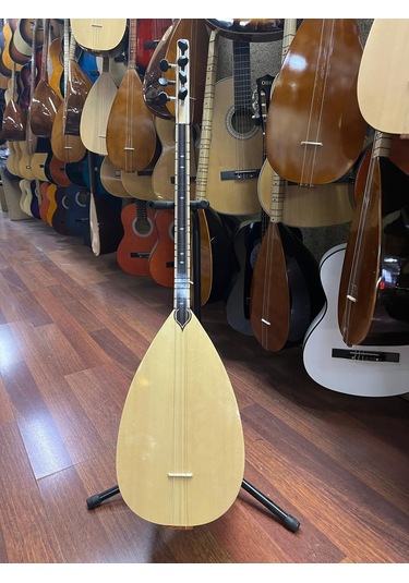 Maun Ağacı Kısa Sap 39 Tekne Jak Girişli Bağlama Kod 8674