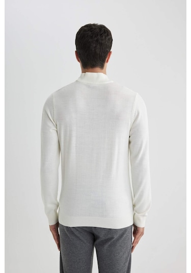 DeFacto Slim Fit Dar Kesim Yarım Balıkçı Yaka Basic Düz Triko Kazak R1127AZ24SPER100 DeFacto Slim Fit Dar Kesim Yarım Balıkçı Yaka Basic Düz Triko Kazak R1127AZ24SPER100