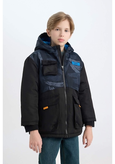 DeFacto Erkek Çocuk Su İtici Kapüşonlu Fermuarlı Cepli Polar Astarlı Mont C9043A824WNBK27