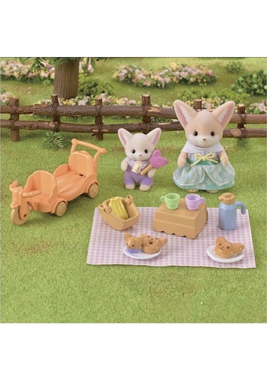 Sylvanian Families Piknik Seti Çöl Tilkisi Kız Ve Bebek 5698