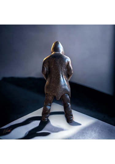 El Yapımı Hayalet Heykeli Bronz Renkli Benzersiz Masa Sanatı Eseri