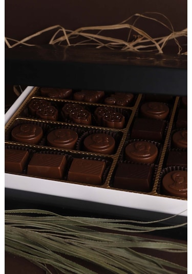 Moon Chocolate Special Handmade Dolgulu Çikolata 40'lı