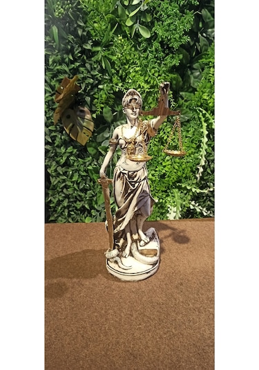 Themis Adalet Tanrıçası