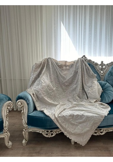 Muteks Kaymaz Tabanlı Tay Tüyü Çekyat, Koltuk, Kanepe Örtüsü Krem Renk 175x210cm