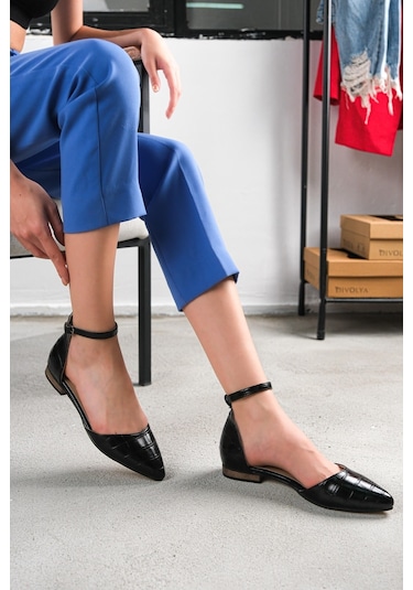 Misty Siyah Kroko 2 Cm Topuklu Bilekten Bantlı Sivri Burun Günlük Babet Siyah