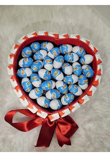 Kalpli Kinder Çikolata Sepeti