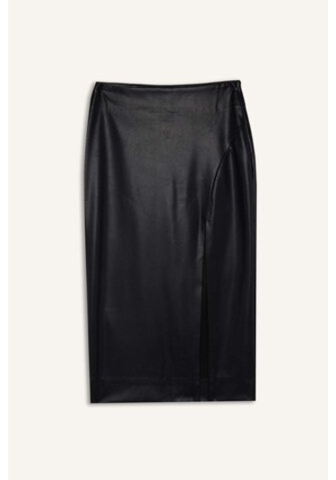 DeFacto Kalem Yüksek Bel Yırtmaçlı Suni Deri Midi Siyah Etek D3015AX24WNBK27 Siyah DeFacto Kalem Yüksek Bel Yırtmaçlı Suni Deri Midi Siyah Etek D3015AX24WNBK27 Siyah