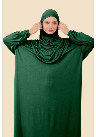 Tek Parça Tesettür Namaz Elbisesi Tak Çıkar Başörtülü Organik Pamuklu Lastikli Kolu Kaymaz Penye Zümrüt Yeşili