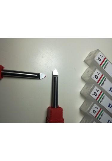 45 DERECE 5 MM YAZİ,KANAL AÇMA BIÇAĞI KARBÜR TEGFARİ