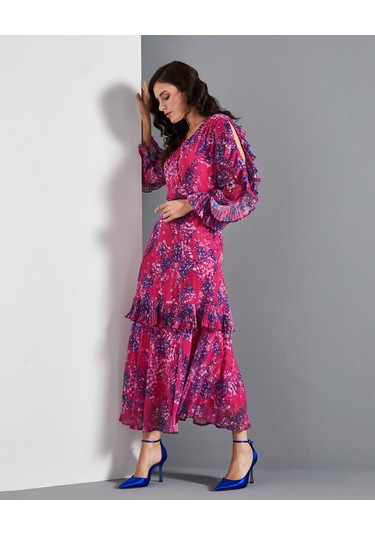 Çiçek Desenli Kadın Elbise - Katlı Etek Detaylı - Fırfırlı Kol - V Yaka - Modern Ve Şık Tasarım - Günlük Ve Özel Gün İçin Elbise Fuşya