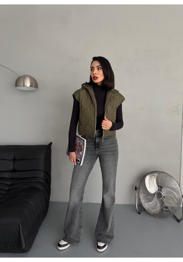 Kadın Cepli Kapitone Kapüşonlu Crop Yelek Haki