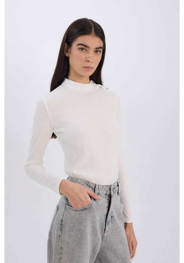 DeFacto Slim Fit Dar Kesim Yarım Balıkçı Yaka Fitilli Kaşkorse Uzun Kollu Tişört D9499AX24WNER105