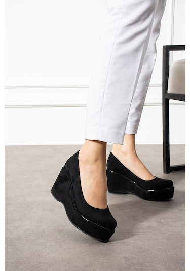Zenneshoes Helena Dolgu Topuklu Kadın Ayakkabı Siyah Süet