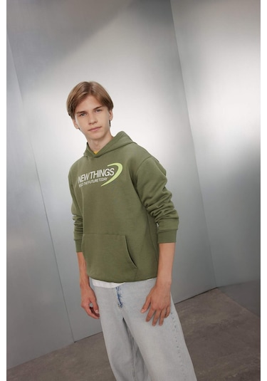 DeFacto Erkek Çocuk Haki Sırt Baskılı Kapüşonlu Cepli Sweatshirt C9789A824AUKH450