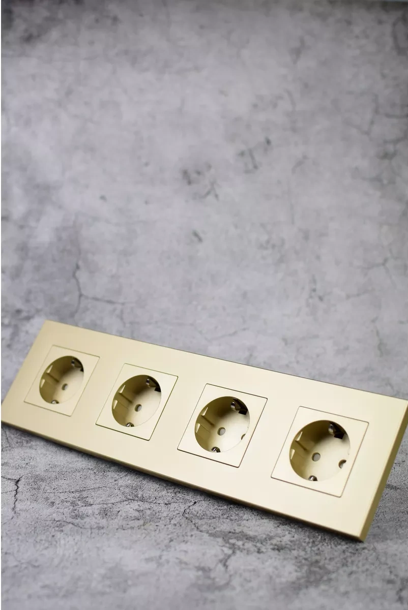 Vo'stabl Topraklamalı Ve Korumalı Dört Pinli Altın Priz 182597159 104