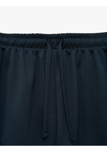 Koton Beli Bağcıklı Rahat Kalıp Biyeli Spor Mini Şort Lacivert 6sak40436nk