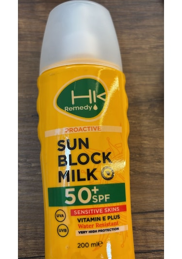 Hk Remedy Sun Block Milk 50 Spf