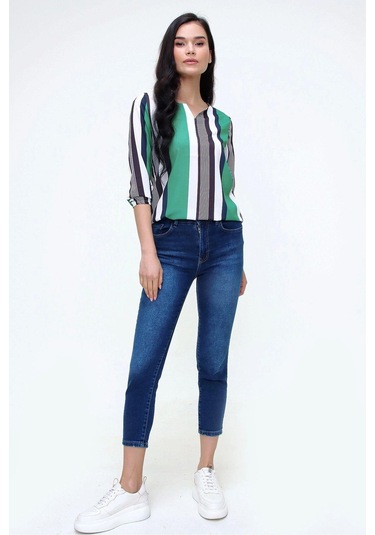 Kadın Yeşil & Lacivert Yakası Yırtmaçlı Krep Bluz Truvakar Kol Çizgili Ve Giy Çık - Tesettüre Uygun Siyah - Yeşil