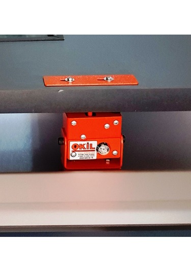 Okil Kapı Sabitleme Kilidi Üçgen Anahtarlı N11.692