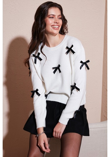 Lela Premium Regular Fit Bisiklet Yaka Fiyonk Detaylı Triko Bayan Kazak 680Kz00155 Ekru