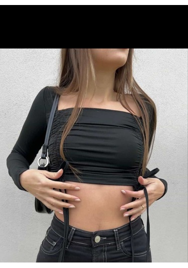 River Island Kadın Siyah Önü Büzgü Detaylı Crop Bluz