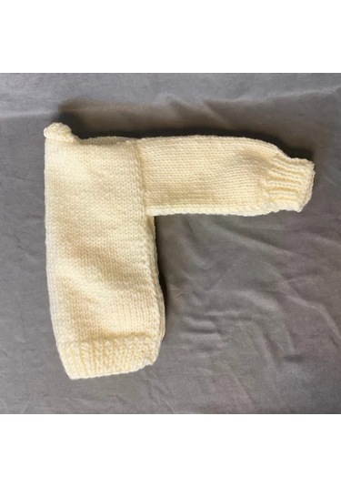 Uretti - Yıldız 7202 - El Örgüsü Çiçek Süslemeli Beyaz Kız Bebek Hırka - 1/2 Yaş Beyaz