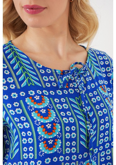 Kadın Desenli Kısa Kol Bluz 969 - Saks Saks