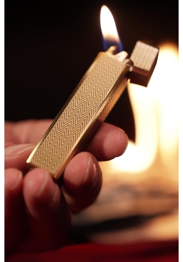 Caka Petra Serisi Benzinli Pirinç Çakmak - Petra Gold Sarı