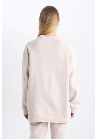 Defacto Oversize Geniş Kalıp Bisiklet Yaka Kalın Basic Düz Casual Sweatshirt V2697AZ23WNBG187 Bej Defacto Oversize Geniş Kalıp Bisiklet Yaka Kalın Basic Düz Casual Sweatshirt V2697AZ23WNBG187 Bej