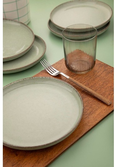 Moderna 6 Parça 19 Cm Düz Tabak Yeşil